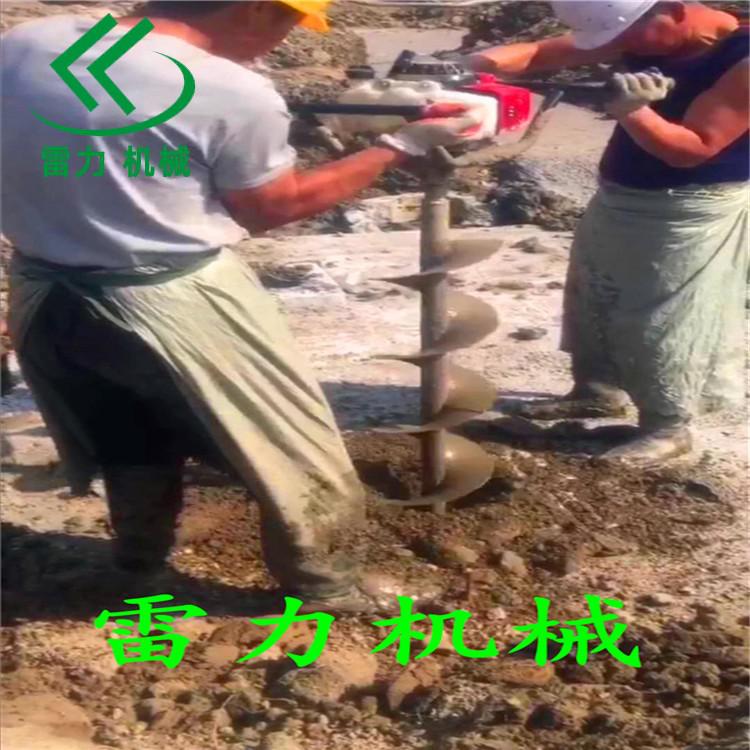 汽油管樁掏土機(jī).jpg 汽油管樁掏土機(jī).jpg