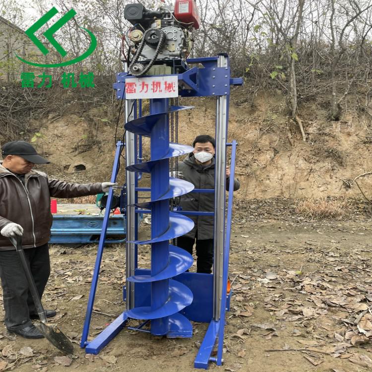 打樁鉆孔機(jī).jpg